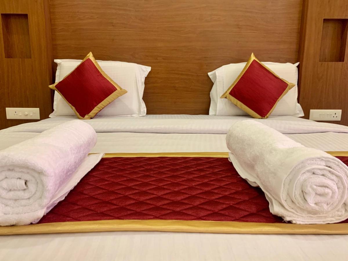 Hotel Meridian Castle Puducherry Exterior foto