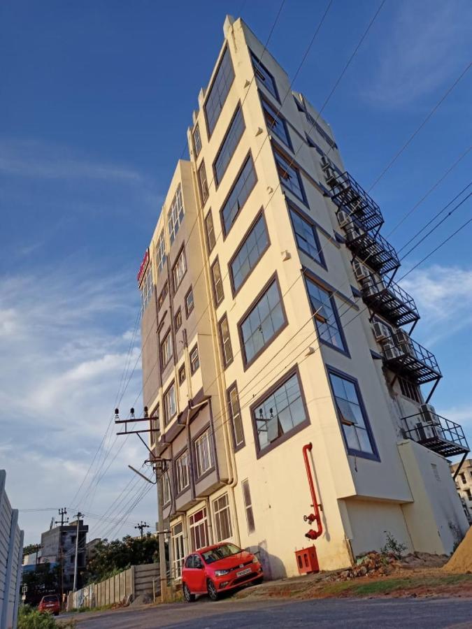 Hotel Meridian Castle Puducherry Exterior foto